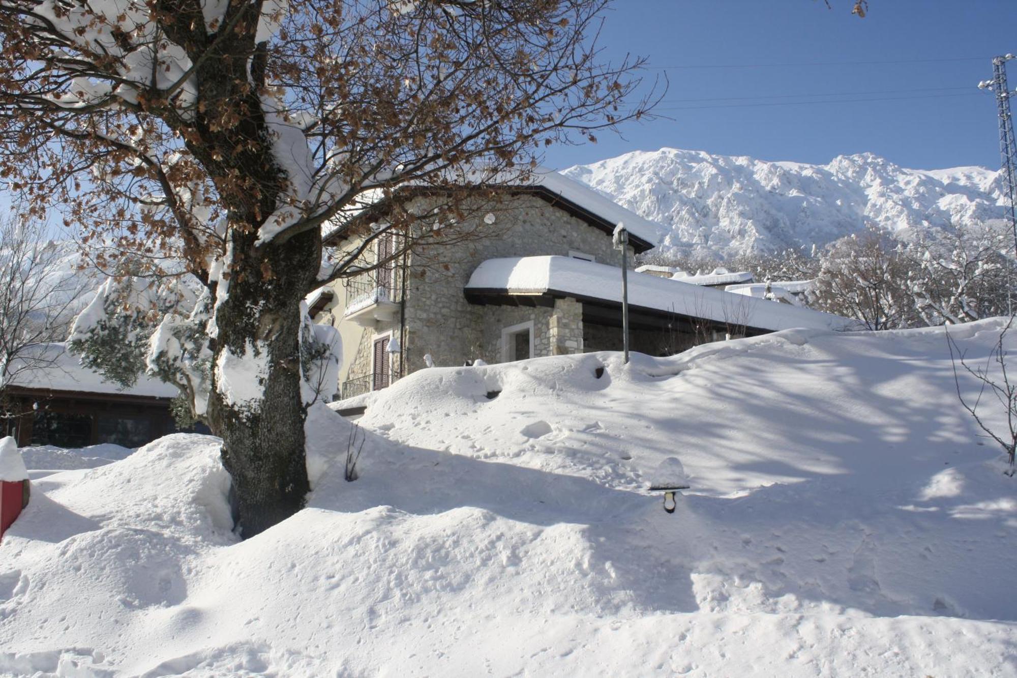Locanda Del Barone การามานิโก แตร์เม ภายนอก รูปภาพ