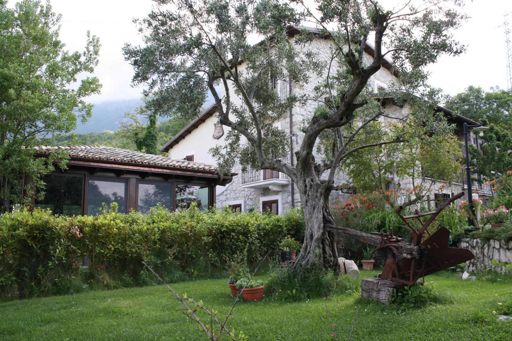 Locanda Del Barone การามานิโก แตร์เม ภายนอก รูปภาพ